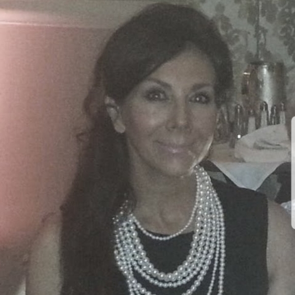 Meet your Posher, Cynthia - Picture 1 of 1